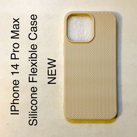 ⭐️5 for $15💫 Bundle Sale! Tops Pants Jewelry Scarves Accessories Bags Belts 🛍 - Picture 12 of 16